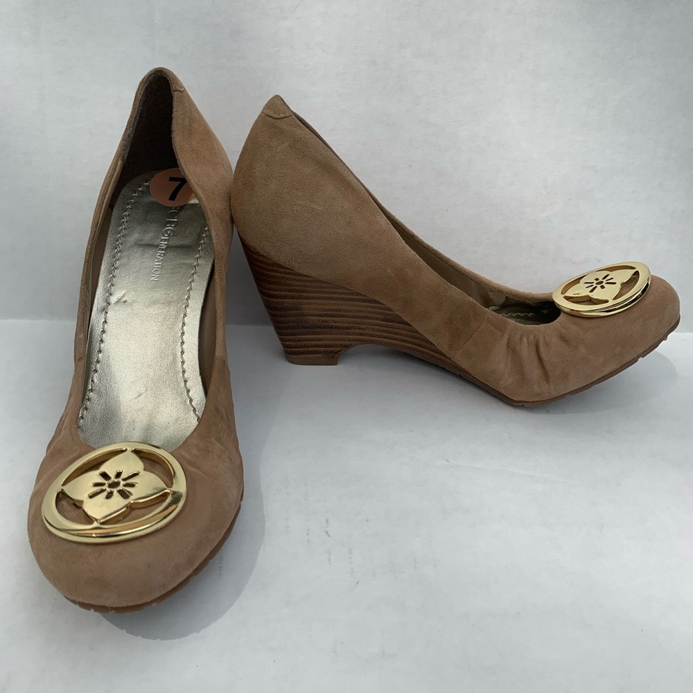 BCBGeneration wedge heel size 7 NWOT
